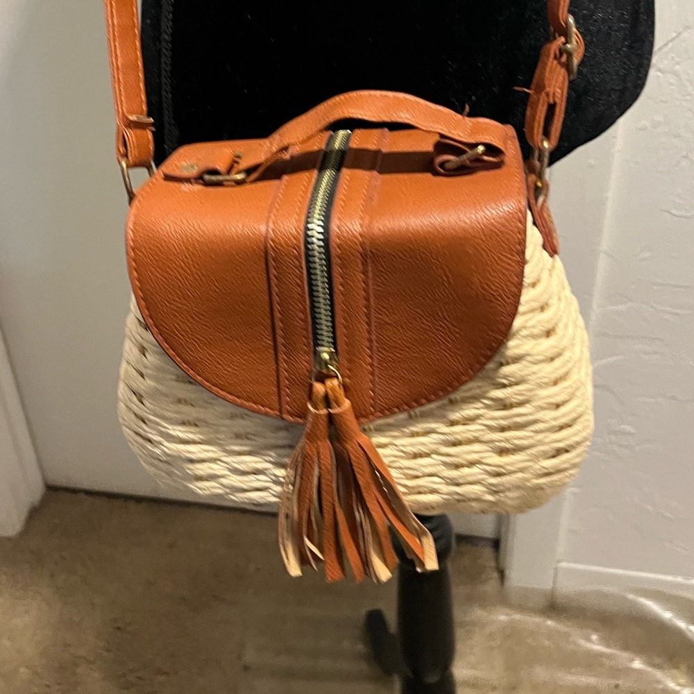 Handmade Tassel Straw Woven Bag - Bohemian Style Messenger Shoulder Tote Bag
